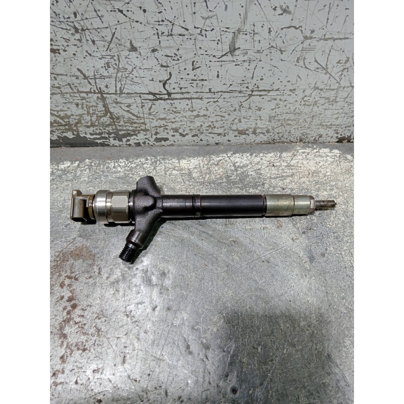Recambio de inyector para toyota corolla verso (r1) 2.2 d-4d luna referencia OEM IAM 236700R170  DENSO
