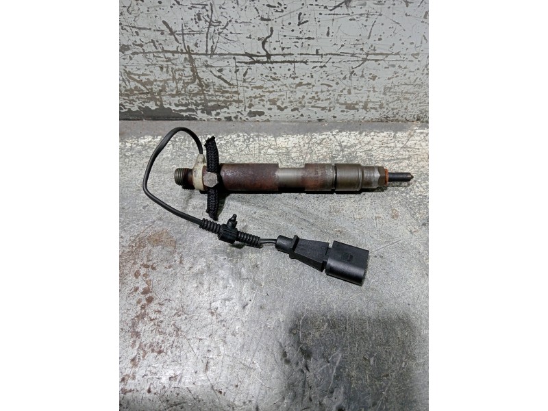 Recambio de inyector para seat leon (1m1) referencia OEM IAM 0432193543 038130202E BOSCH