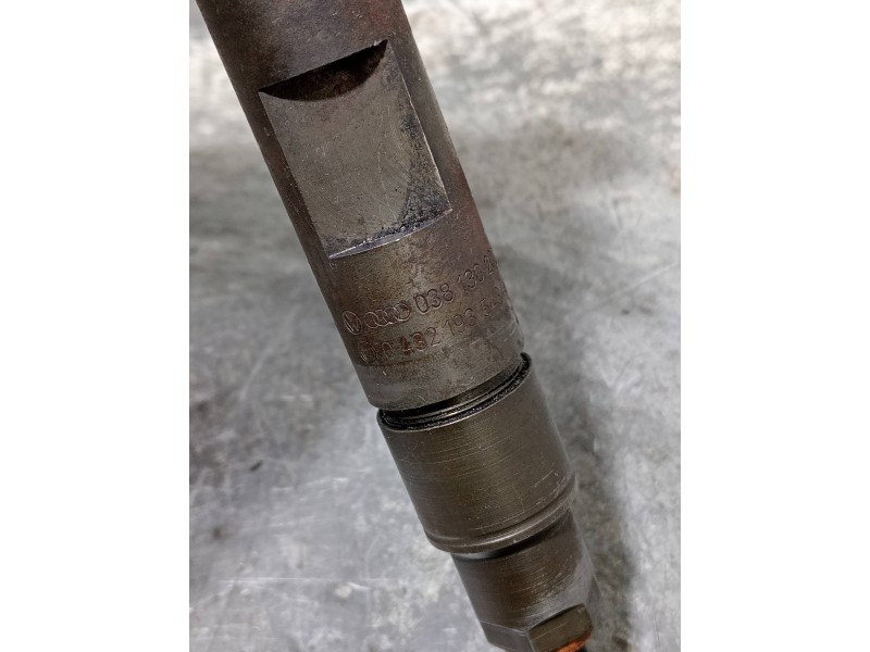 Recambio de inyector para seat leon (1m1) referencia OEM IAM 0432193543 038130202E BOSCH