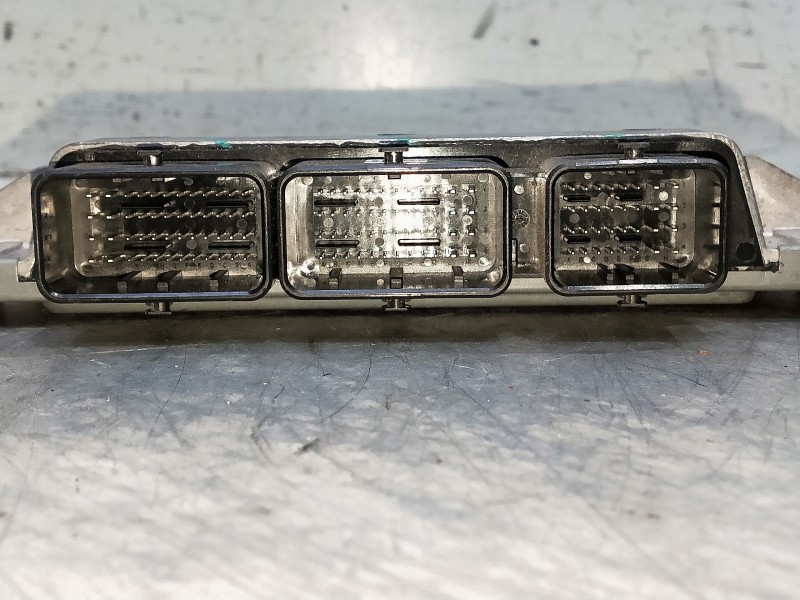 Recambio de centralita motor uce para dacia spring referencia OEM IAM A3C0920900101 237D40543R 