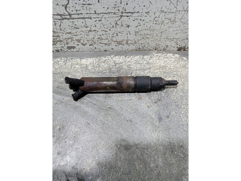 Recambio de inyector para seat leon (1m1) referencia OEM IAM 0432193595 038130202A BOSCH