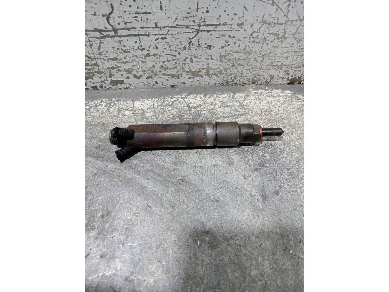 Recambio de inyector para seat leon (1m1) referencia OEM IAM 0432193595 038130202A BOSCH