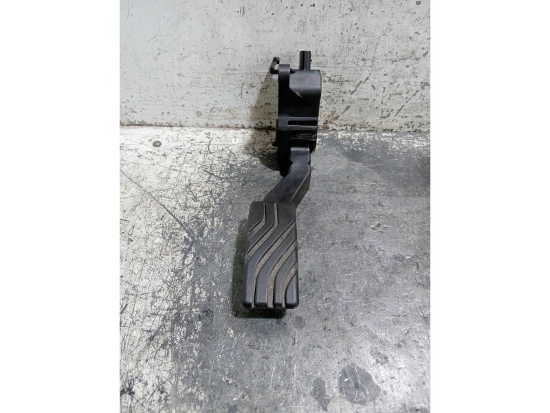Recambio de potenciometro pedal para dacia spring referencia OEM IAM 180100150R  