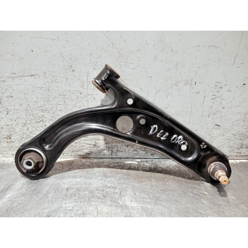 Recambio de brazo suspension inferior delantero derecho para fiat 500 312 1.0 hybrid referencia OEM IAM 00520139610  