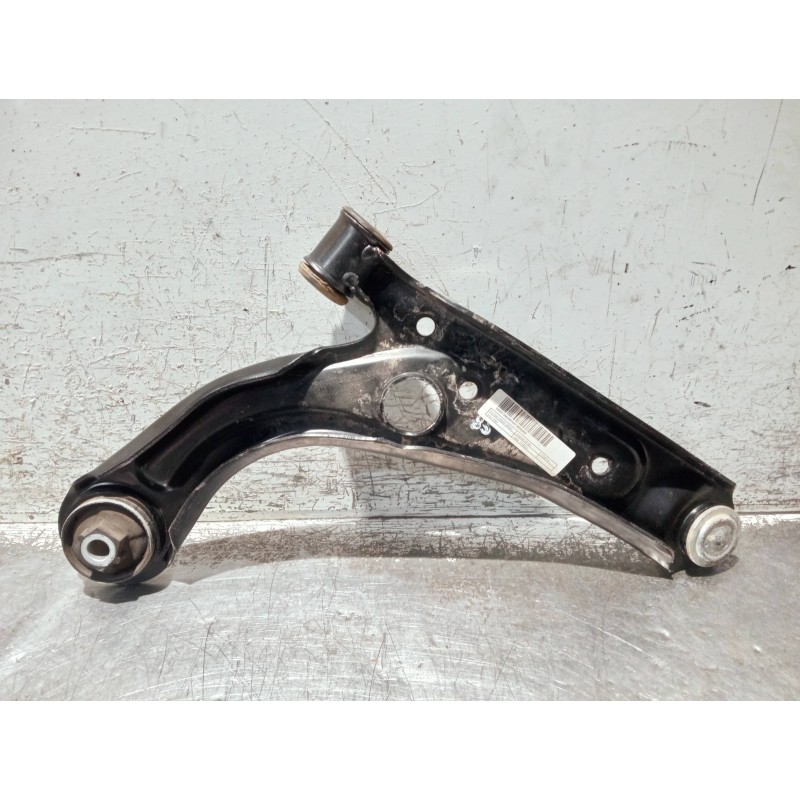 Recambio de brazo suspension inferior delantero izquierdo para fiat 500 312 1.0 hybrid referencia OEM IAM 00520139620  