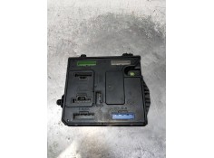 Recambio de caja reles / fusibles para renault megane iii berlina 5 p referencia OEM IAM 284B18853R  
