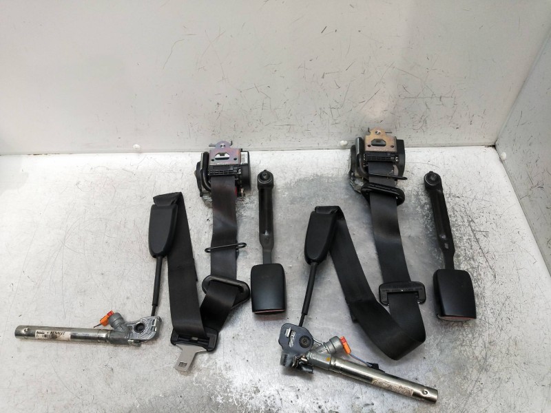 Recambio de juego cinturones delantero para renault megane iii berlina 5 p referencia OEM IAM   