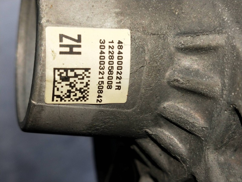 Recambio de volante para renault megane iii berlina 5 p referencia OEM IAM 484000221R  