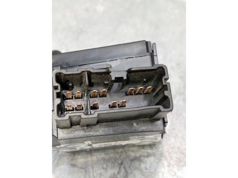 Recambio de mando luces para dacia spring referencia OEM IAM 120045871  