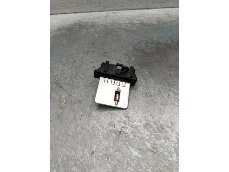 Recambio de caja precalentamiento para dacia spring referencia OEM IAM 271502FKOA  