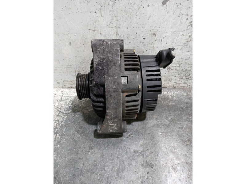 Recambio de alternador para bmw serie 3 berlina (e36) referencia OEM IAM 2541770A  VALEO