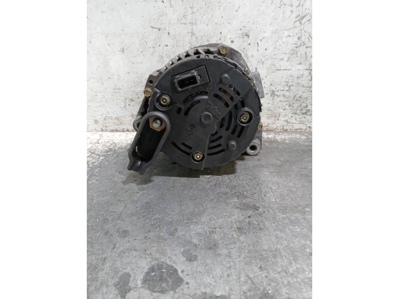 Recambio de alternador para bmw serie 3 berlina (e36) referencia OEM IAM 2541770A  VALEO
