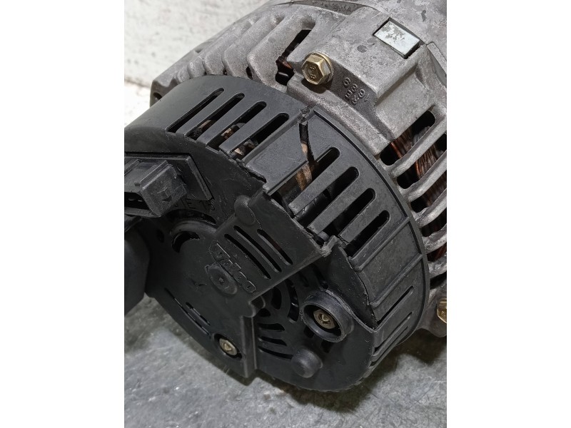Recambio de alternador para bmw serie 3 berlina (e36) referencia OEM IAM 2541770A  VALEO