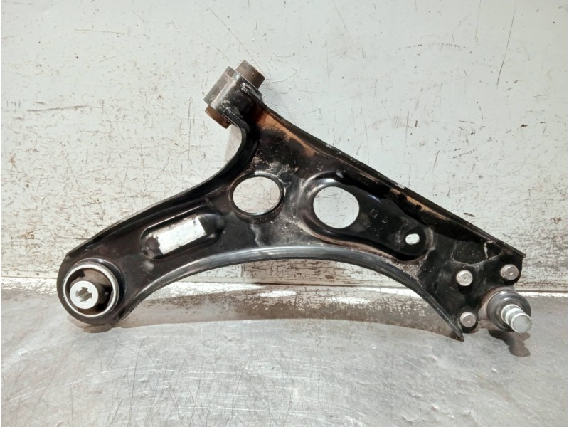 Recambio de brazo suspension inferior delantero derecho para peugeot 208 (p2) referencia OEM IAM   