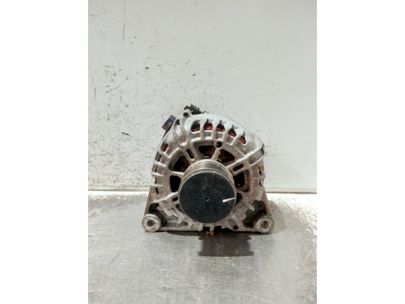 Recambio de alternador para peugeot 208 (p2) referencia OEM IAM 9835689480 2740473F FG12T163
