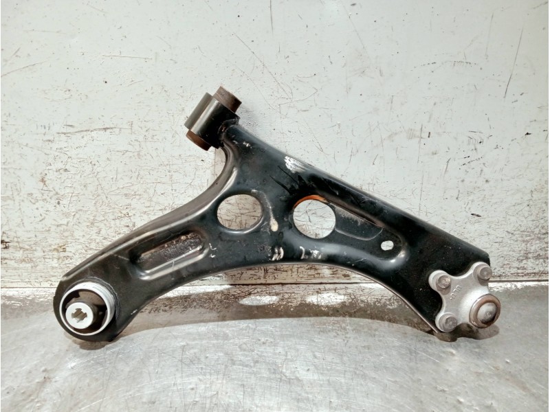Recambio de brazo suspension inferior delantero izquierdo para peugeot 208 (p2) referencia OEM IAM   