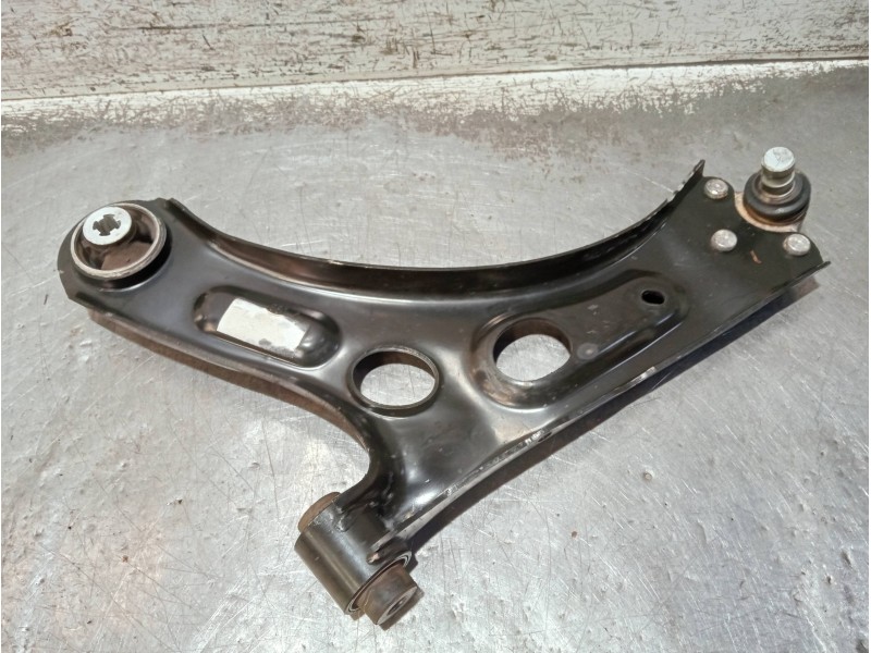 Recambio de brazo suspension inferior delantero izquierdo para peugeot 208 (p2) referencia OEM IAM   