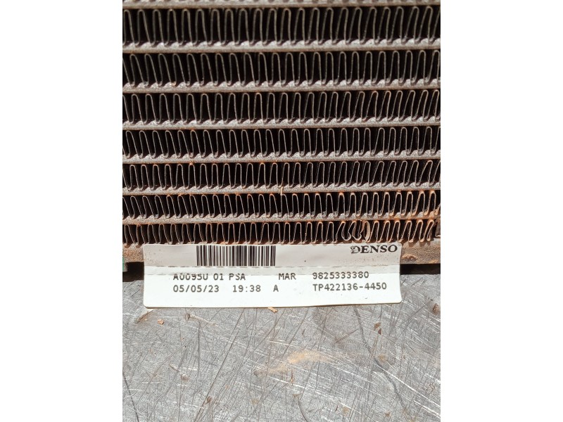 Recambio de radiador agua para peugeot 208 (p2) referencia OEM IAM 9825333380 TP4221364450 