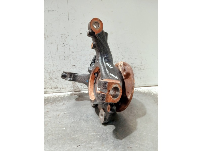 Recambio de mangueta delantera derecha para peugeot 208 (p2) referencia OEM IAM   