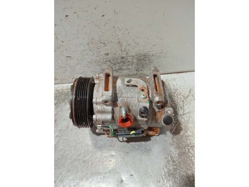 Recambio de compresor aire acondicionado para peugeot 208 (p2) referencia OEM IAM 9827596080 982759638003 WXQ085C