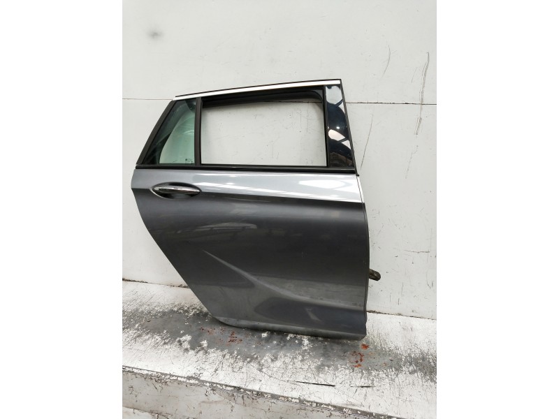 Recambio de puerta trasera derecha para opel insignia sports tourer referencia OEM IAM   5P