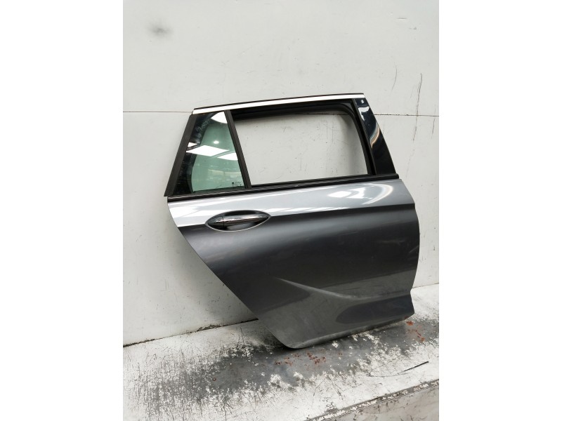 Recambio de puerta trasera derecha para opel insignia sports tourer referencia OEM IAM   5P