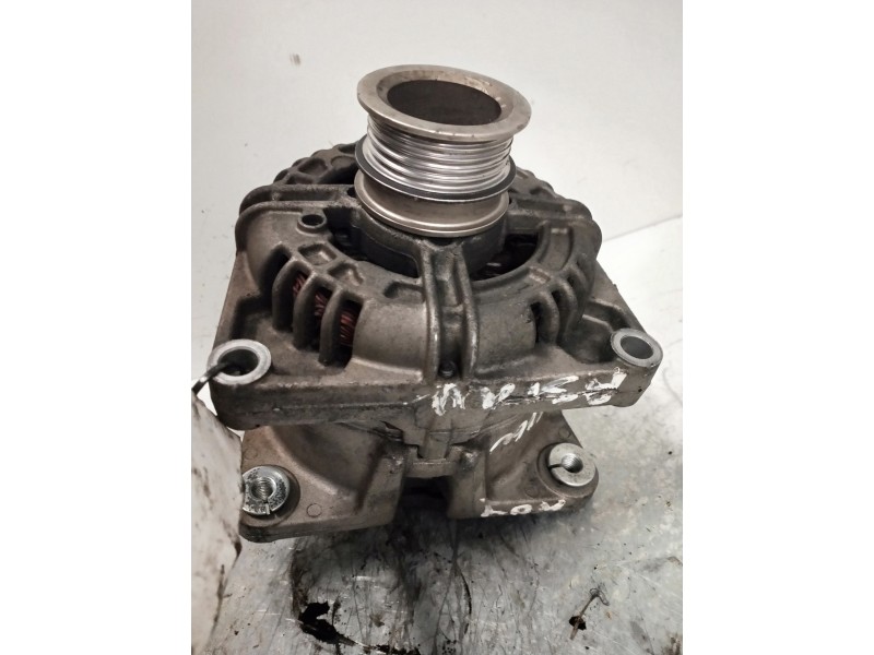 Recambio de alternador para opel astra h berlina cosmo referencia OEM IAM 0124425020  
