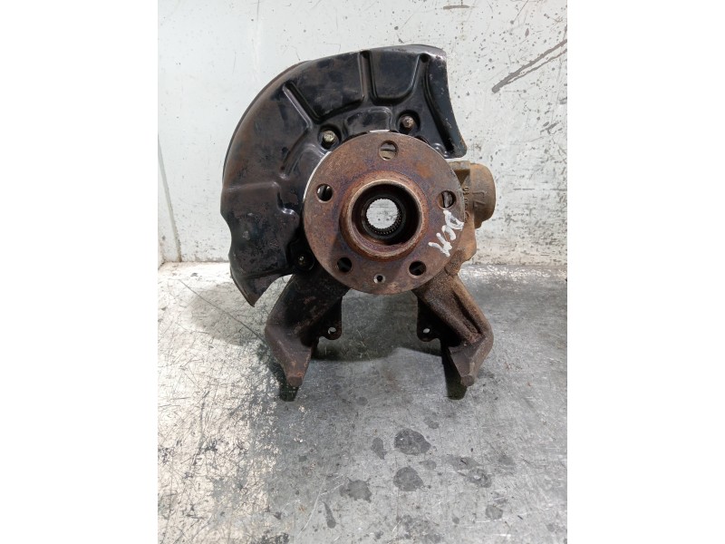 Recambio de mangueta delantera derecha para volkswagen golf iv berlina (1j1) referencia OEM IAM   