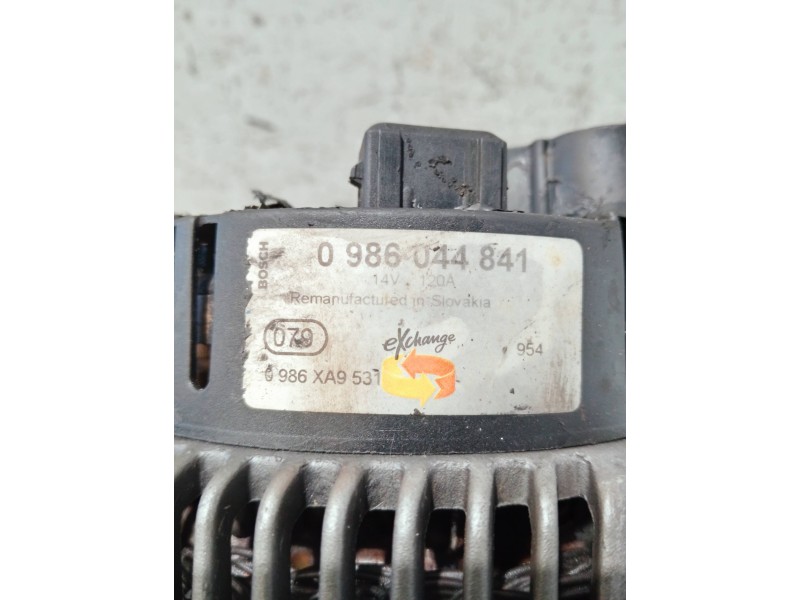 Recambio de alternador para bmw serie 5 berlina (e39) referencia OEM IAM 0986044841  