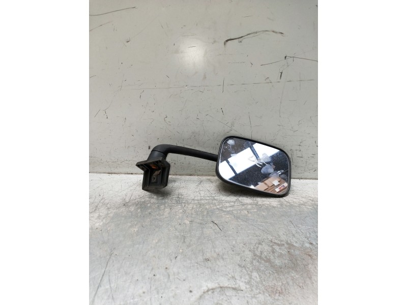 Recambio de retrovisor derecho para citroen c15 1.9 d referencia OEM IAM   