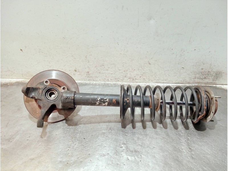 Recambio de mangueta delantera derecha para renault 14 gtl referencia OEM IAM   