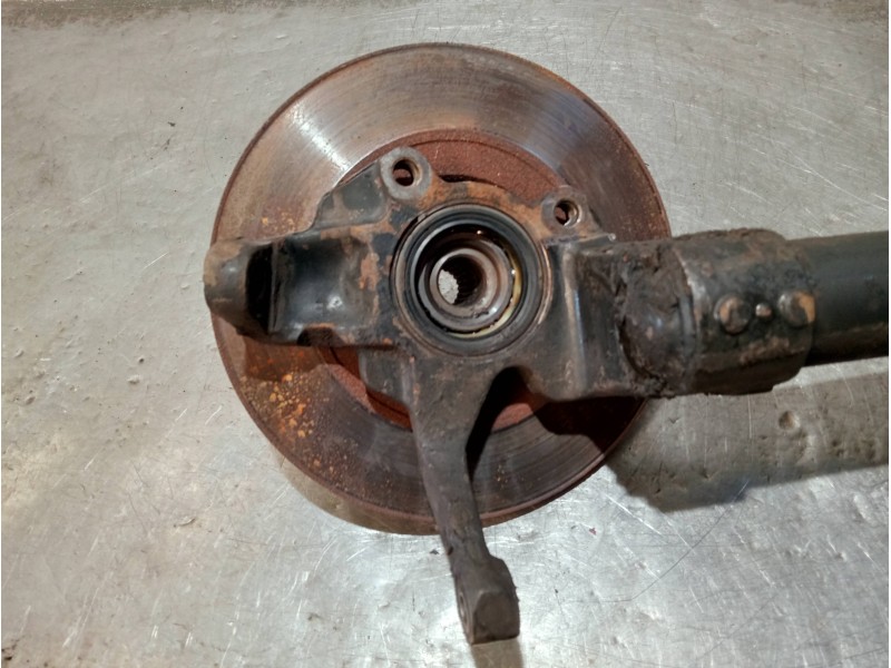 Recambio de mangueta delantera derecha para renault 14 gtl referencia OEM IAM   