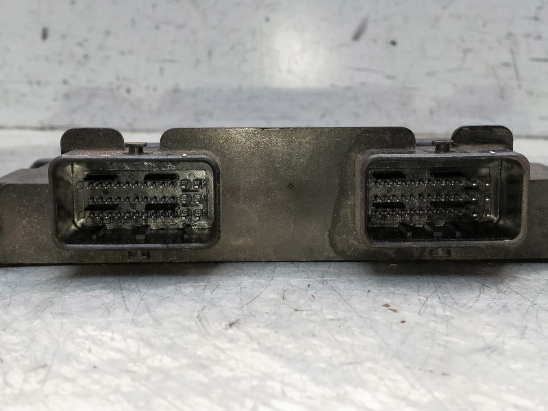 Recambio de centralita motor uce para citroen c15 1.9 d referencia OEM IAM 9650360180 9650359580 