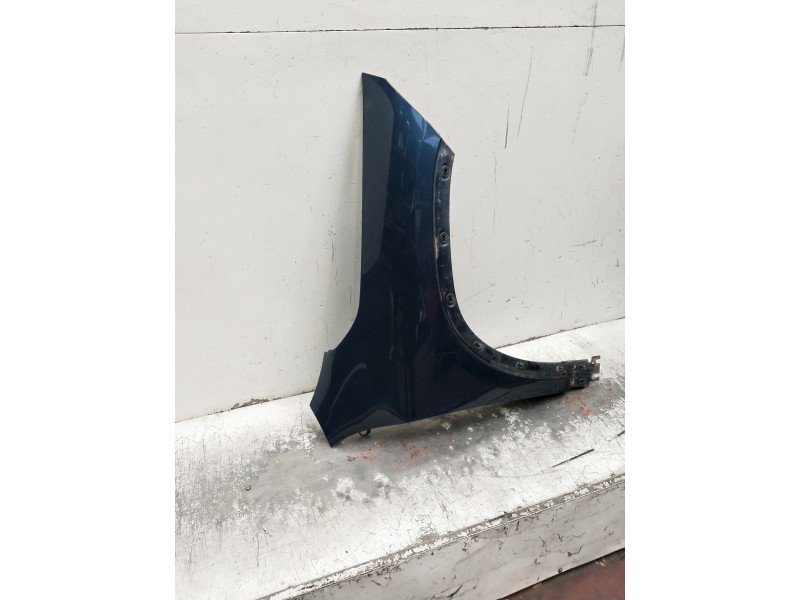 Recambio de aleta delantera derecha para mercedes clase gla (bm 247) referencia OEM IAM   