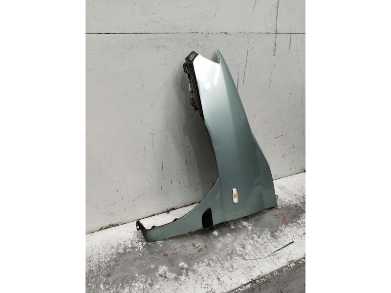 Recambio de aleta delantera izquierda para hyundai matrix (fc) 1.6 gls referencia OEM IAM   