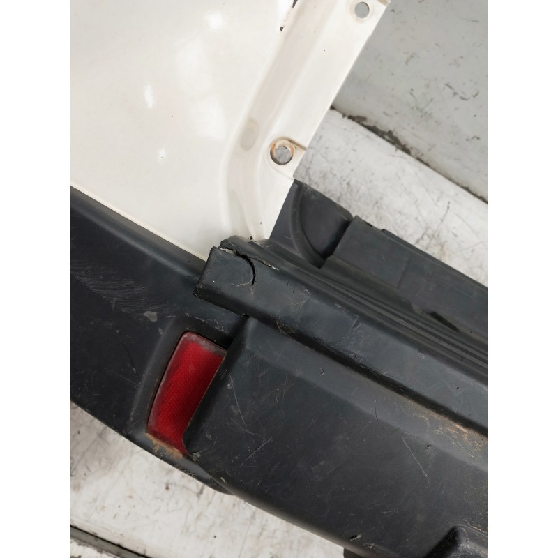 Recambio de paragolpes trasero para mitsubishi montero (v80/v90) referencia OEM IAM   