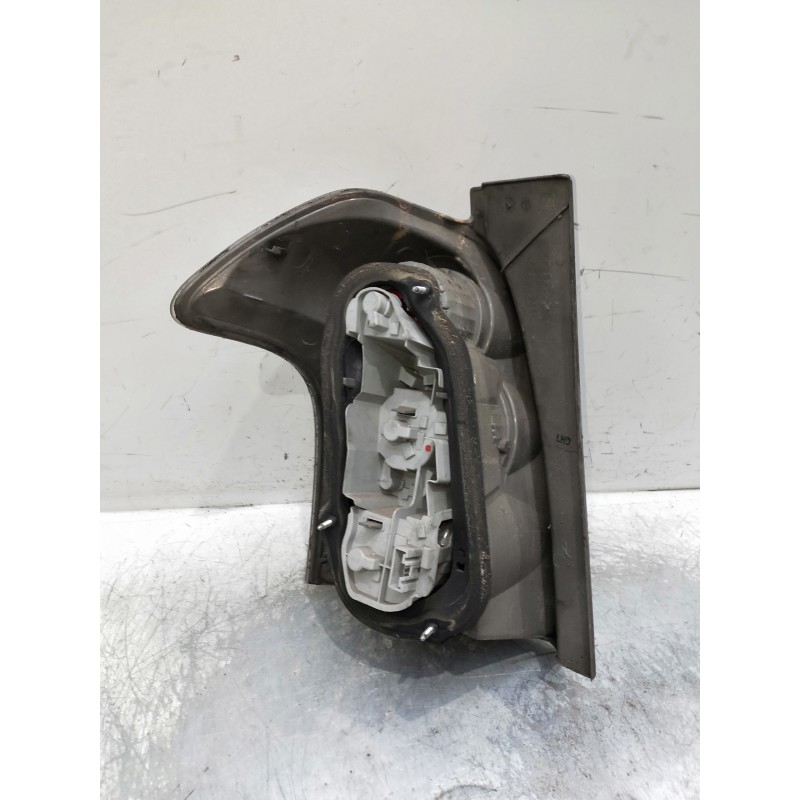 Recambio de piloto trasero derecho para toyota corolla verso (r1) 2.2 d-4d luna referencia OEM IAM   
