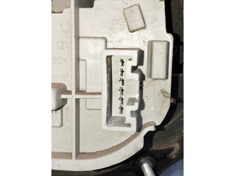 Recambio de piloto trasero derecho para toyota corolla verso (r1) 2.2 d-4d luna referencia OEM IAM   