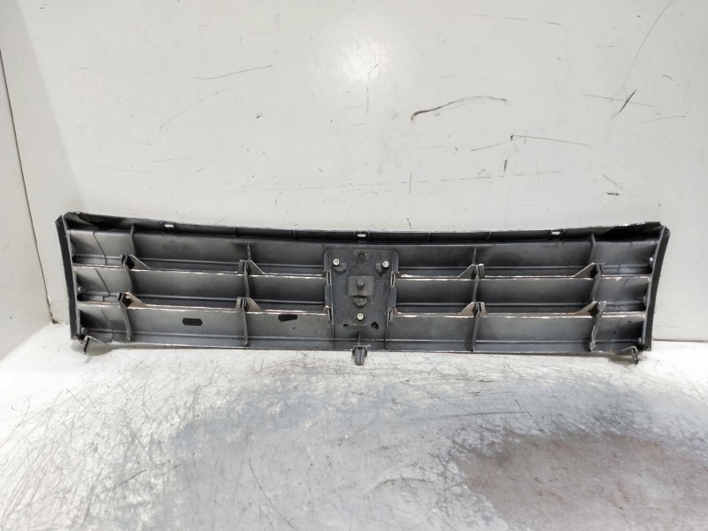 Recambio de rejilla delantera para peugeot 309 referencia OEM IAM   