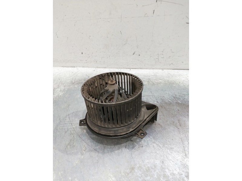 Recambio de motor calefaccion para peugeot 309 referencia OEM IAM C19250885H  