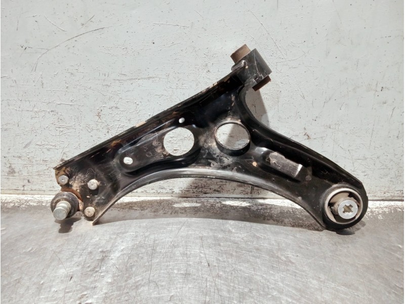Recambio de brazo suspension inferior delantero izquierdo para peugeot 208 (p2) referencia OEM IAM   