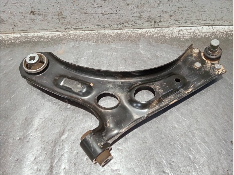 Recambio de brazo suspension inferior delantero izquierdo para peugeot 208 (p2) referencia OEM IAM   