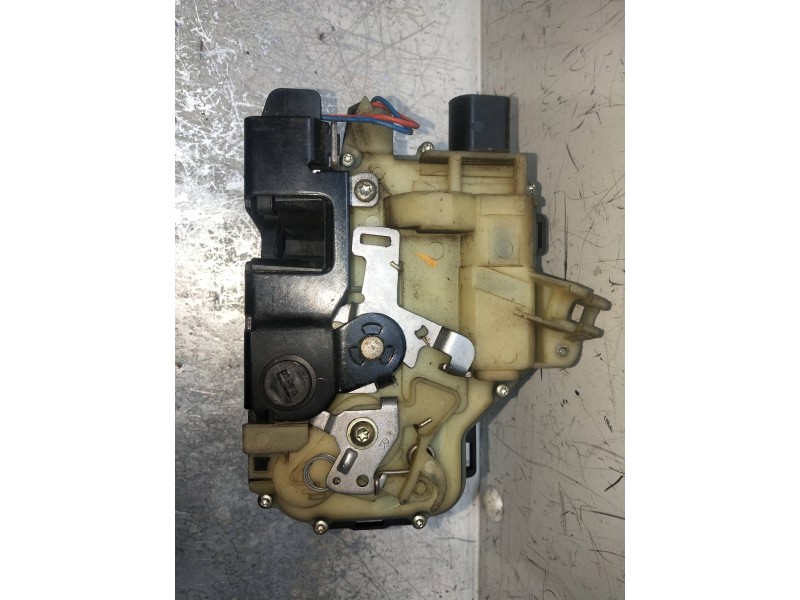 Recambio de motor cierre centralizado trasero derecho para volkswagen passat berlina (3b3) referencia OEM IAM 3B4839016AL  