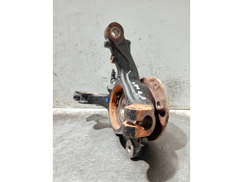 Recambio de mangueta delantera derecha para peugeot 208 (p2) referencia OEM IAM   