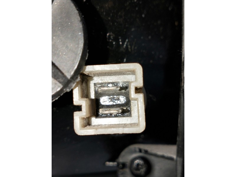 Recambio de faro izquierdo para peugeot 309 referencia OEM IAM 082608  