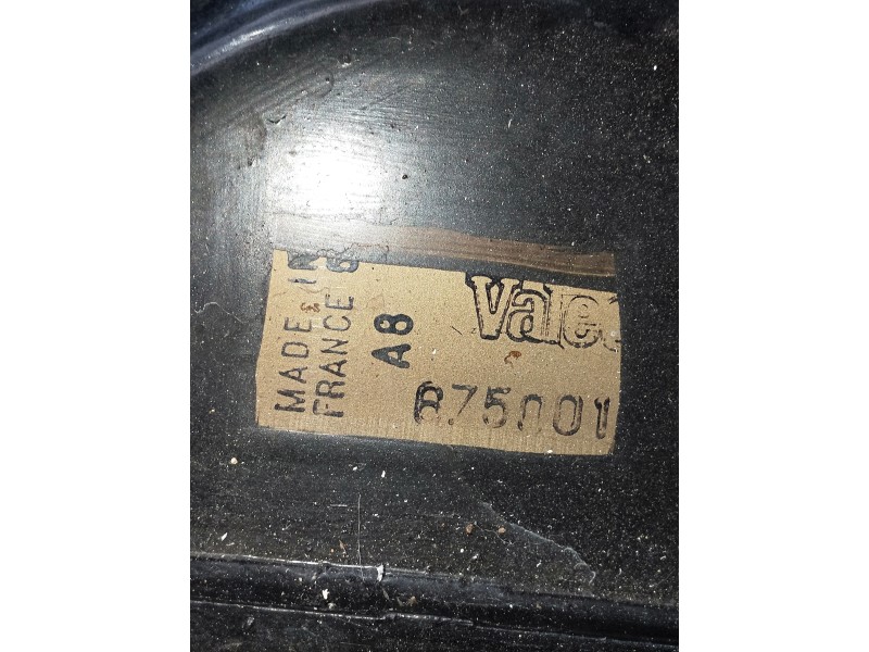 Recambio de faro derecho para peugeot 309 referencia OEM IAM 875001  