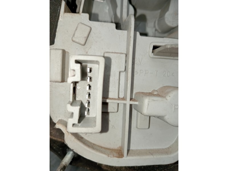 Recambio de piloto trasero izquierdo para toyota corolla verso (r1) 2.2 d-4d luna referencia OEM IAM   