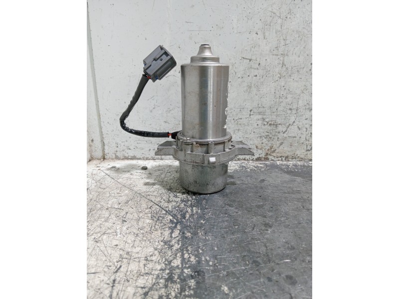 Recambio de depresor freno / bomba vacio para dacia spring referencia OEM IAM 472308329R  BOMBA VACIO