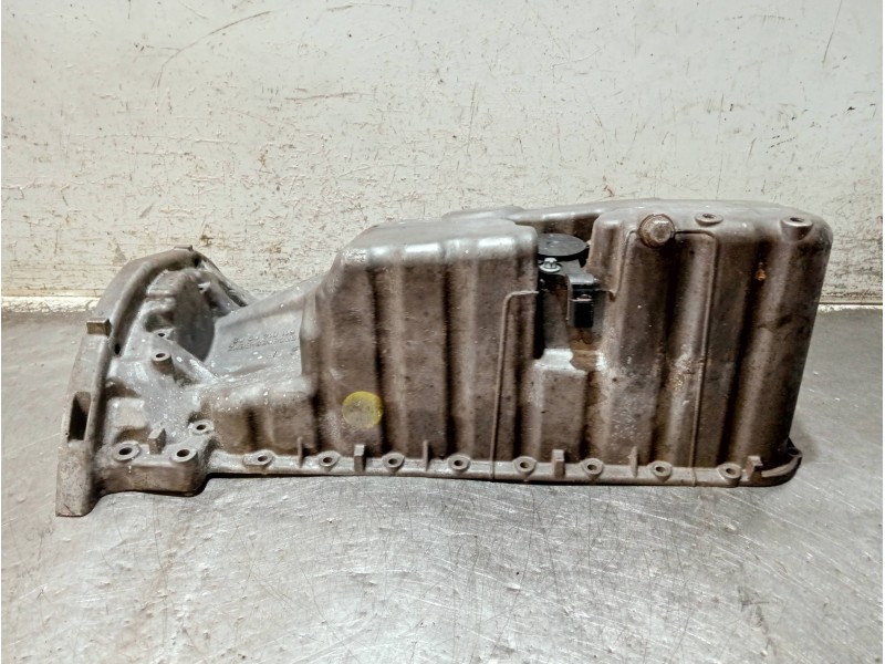 Recambio de carter para mercedes sprinter 02.00  caja abierta, doble cab. referencia OEM IAM R6110140902  