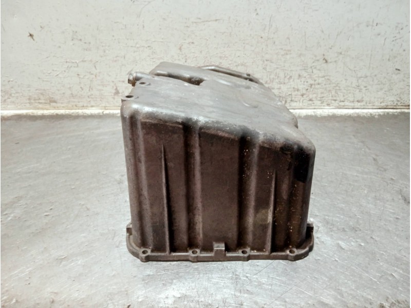 Recambio de carter para mercedes sprinter 02.00  caja abierta, doble cab. referencia OEM IAM R6110140902  